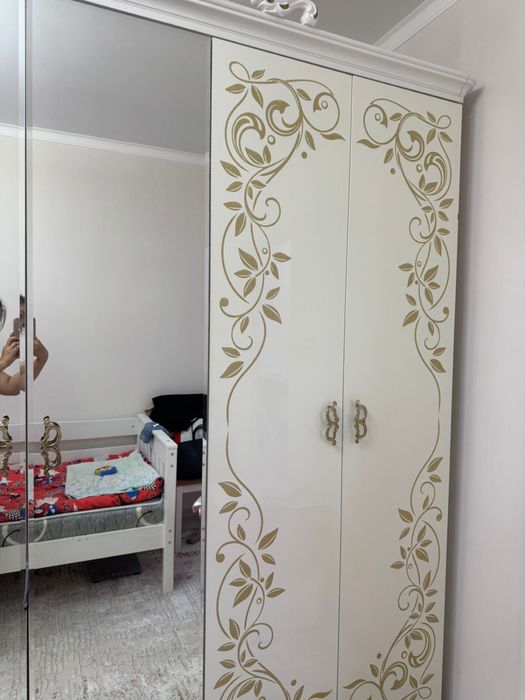 Шифоньер, 6-дверный, Россия