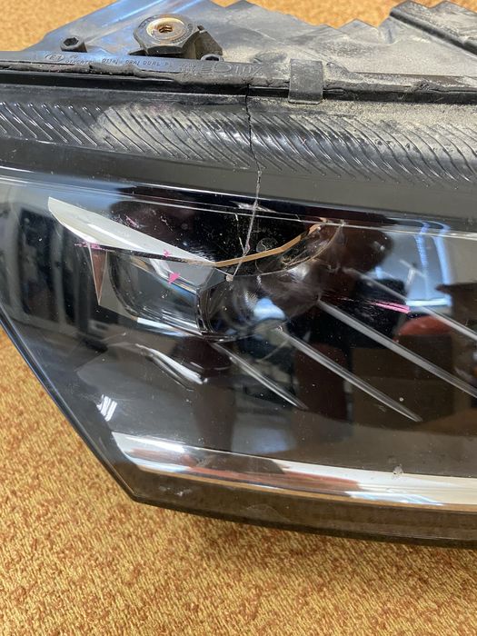 Фар десен за шкода октавиа Led-2018г