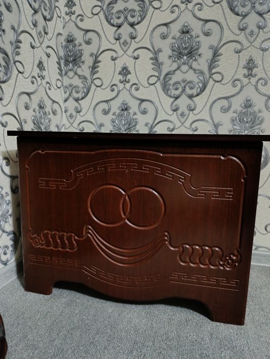 Сундук из дерева