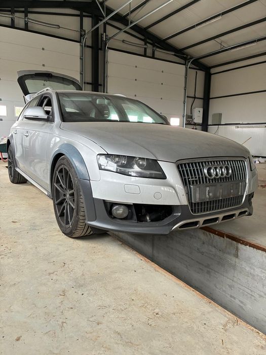 Dezmembrez Audi A4 B8 ALLROAD 2009 2.0tdi 170cp Quattro Manual