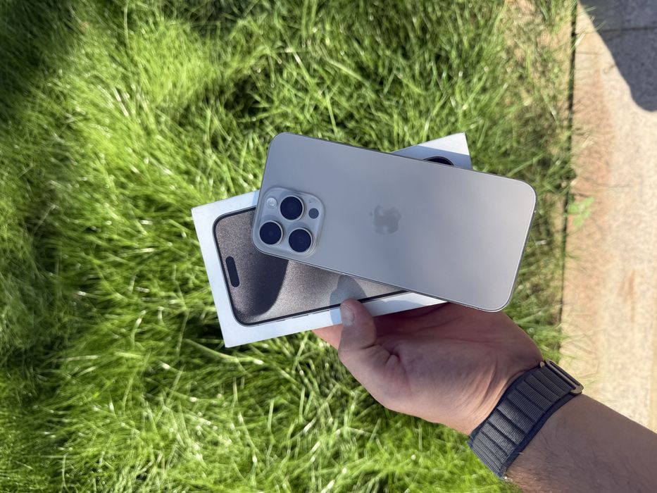 Продам iphone 15 pro max 256g