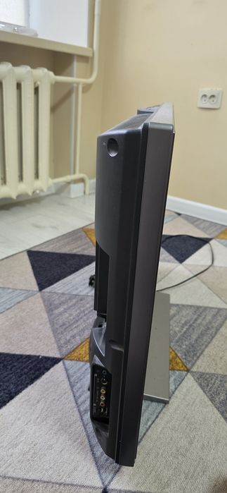 Продам ТВ Sony Bravia.