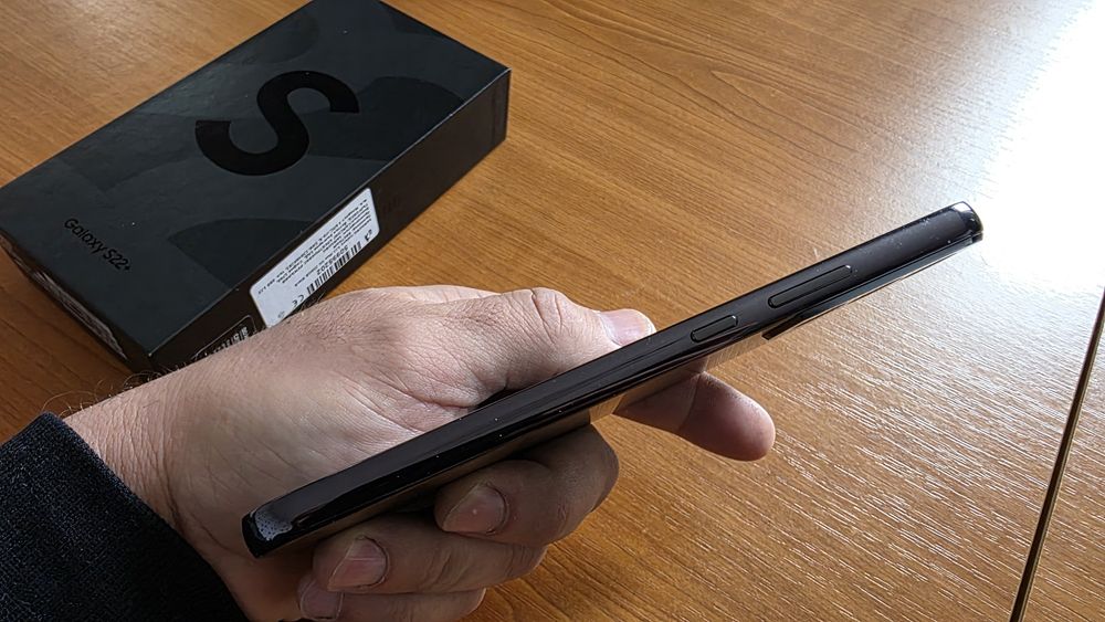 Samsung Galaxy S22+ plus 256 GB черен Dual Sim