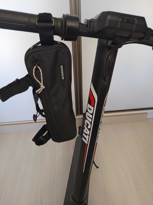 Trotineta electrica Ducati Pro-II Plus, 350W, Autonomie 25 km,