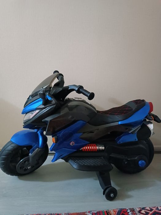 Детский мотоцикл в отличном состоянии