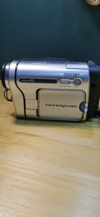 Продам видио камеру Sony
