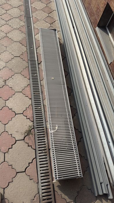 Напольный(конвектор)  радиатор