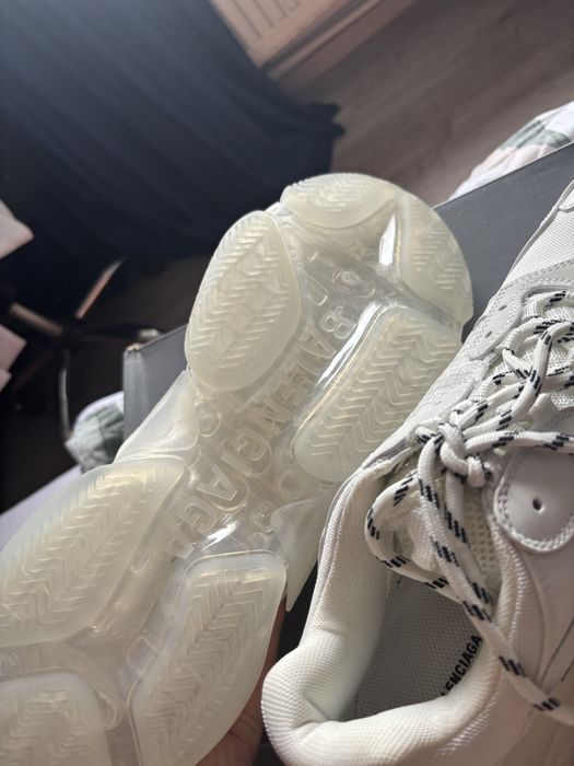 balenciaga triple s