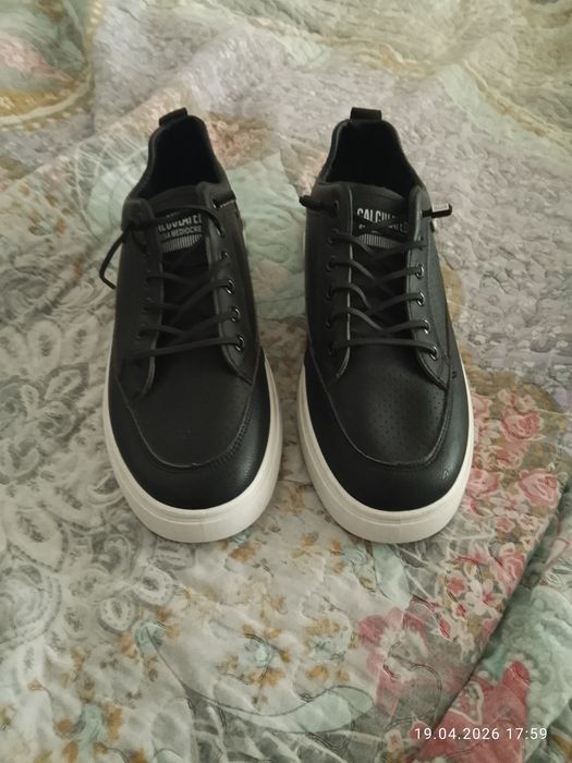 Продам обувь 2 пары