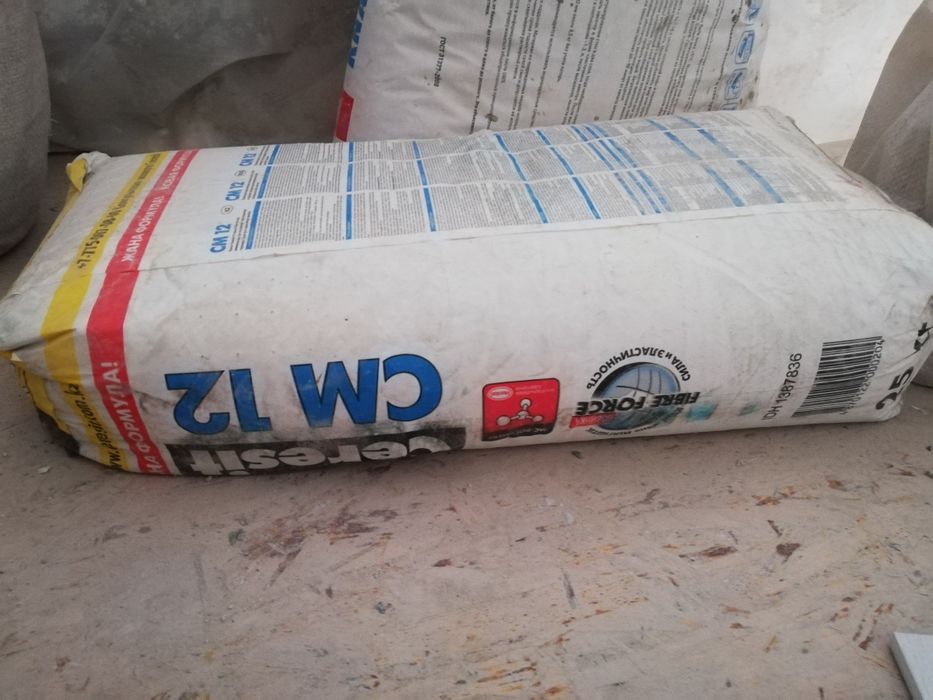 Продам клей Церезит СМ 12