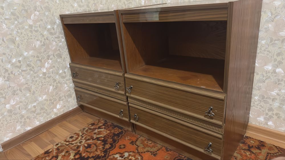 Продается 2 каммода и ( цена договорная ) самовывоз