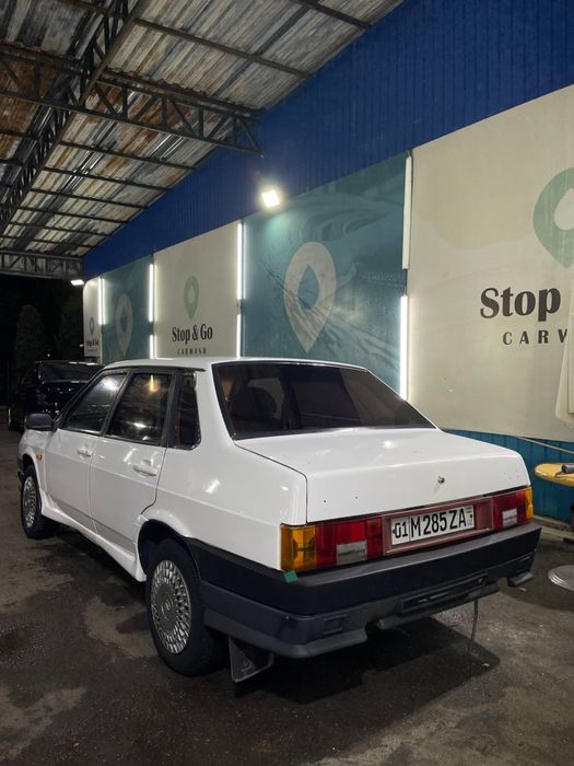 Vaz 21099 sotiladi