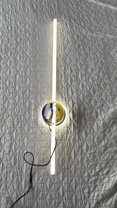 Led лампа за стена