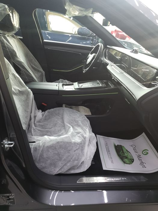 Voyah free. Apollo tech.Full. 4x4. Hybrid.