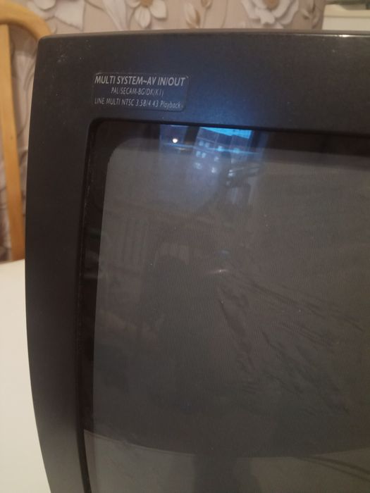 продам телевизор на запчасти