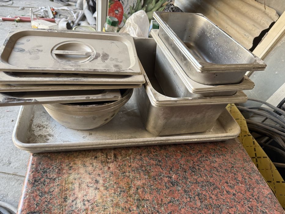 Kafe uchun jixozlar sotiladi