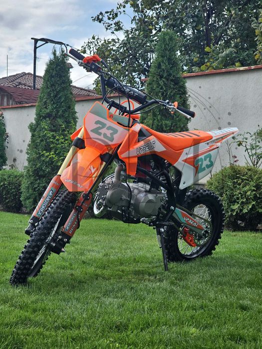 Кросов мотор 125 кубика. Крос 125cc UpBeat. Нов