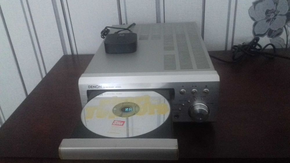 Denon UD-M30 CD & FM Hi-Fi ресивър c бонус Bluetooth