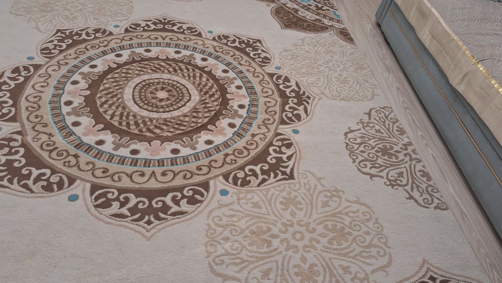 Продам  красивый ковер