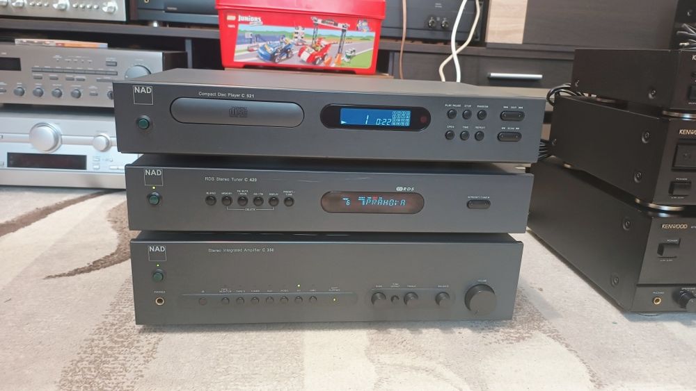 Muzică la NAD top audio