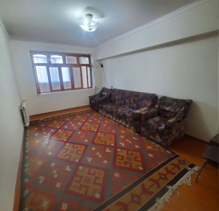 Yunusobod shaxriston 2/4/4 kirpich 2/6 balkon