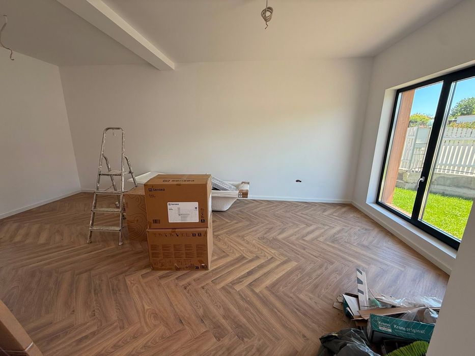 Vila duplex intabulata in Hlincea, 2,5 km de lidl poitiers,  toate utilitatile