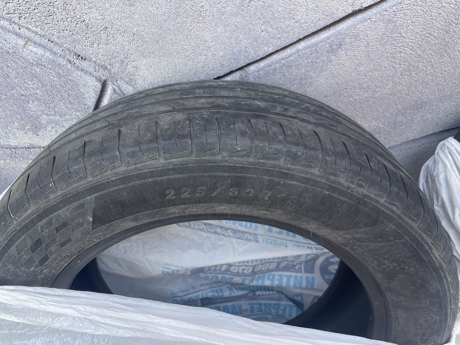 225/60/18 шины продам