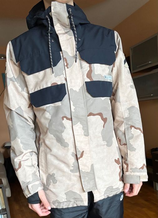 Яке DC Shoes за сноуборд snowboard