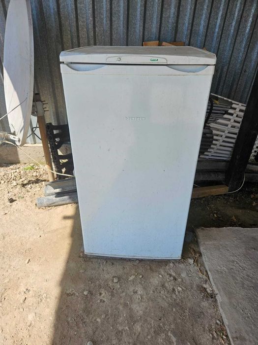 Продаю холодильник