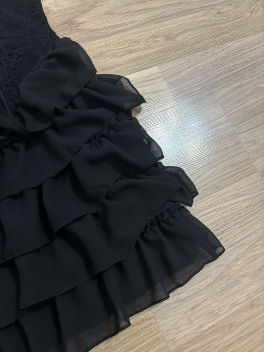 Рокля с дантела и корсет