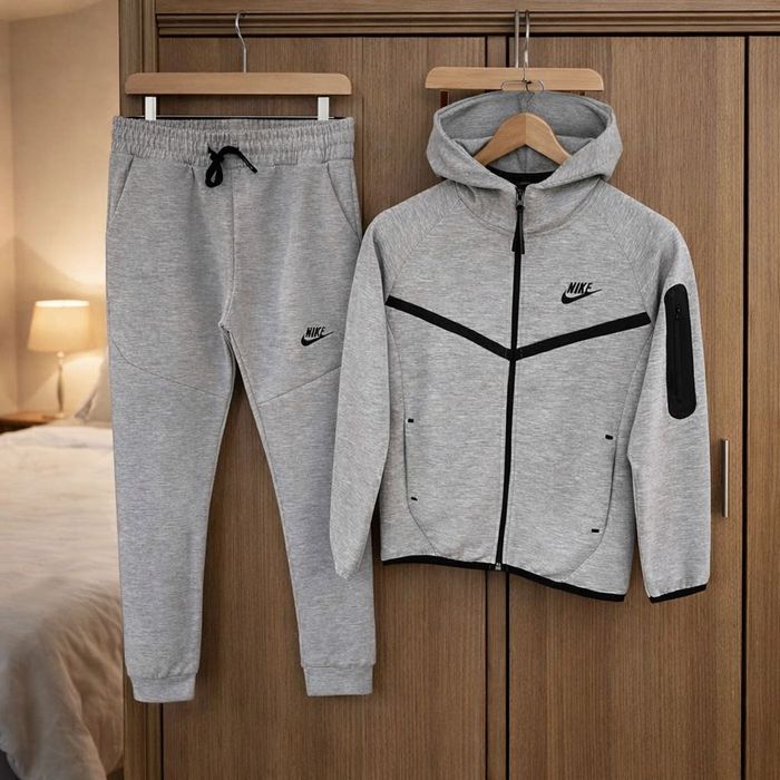 Детски екип NIKE – унисекс | НОВ с етикет 8 години