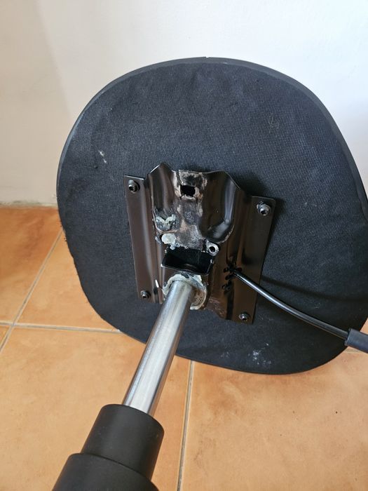 Scaun ergonomic tip sa frizerie cosmetica manichiura