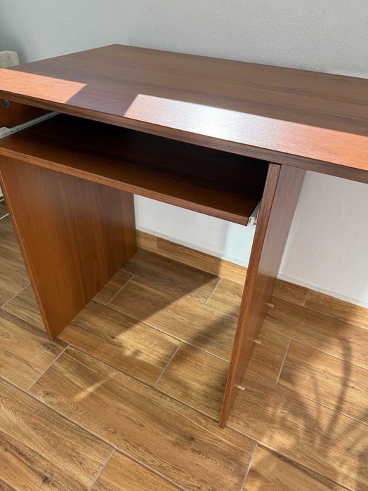 Ученическо бюро използвано