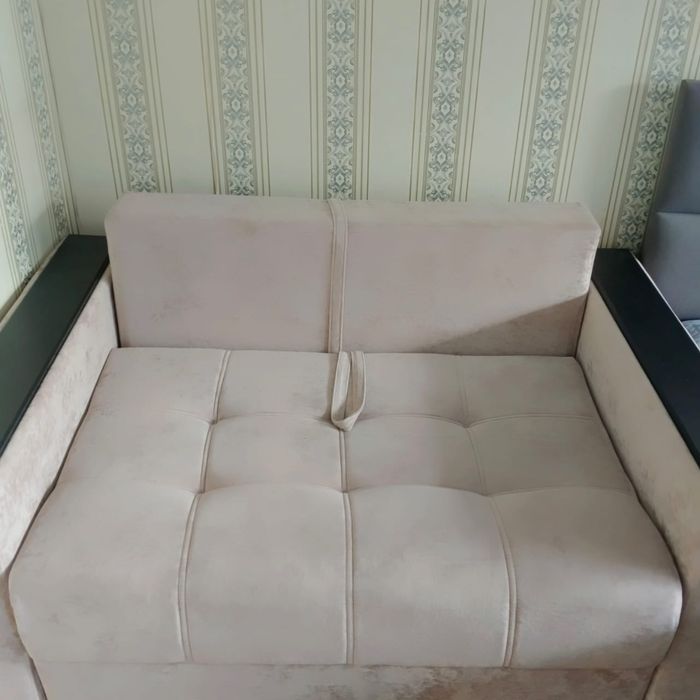 Продам 2 дивана, в новом состоянии