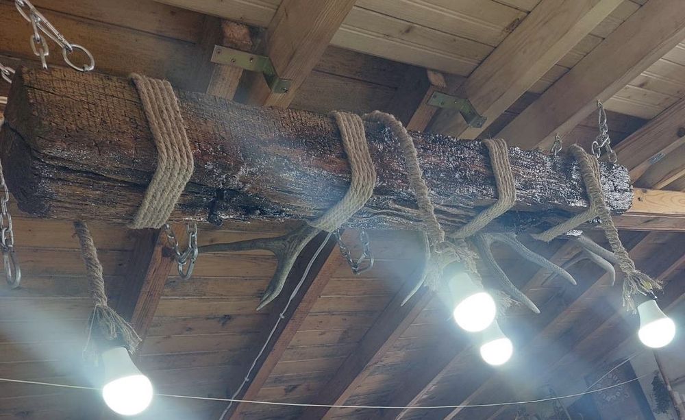 Ръчно изработен винтидж полилей от дърво