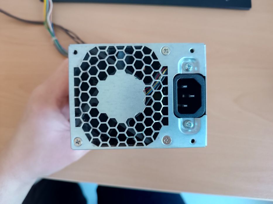 HP Elitedesk захранване