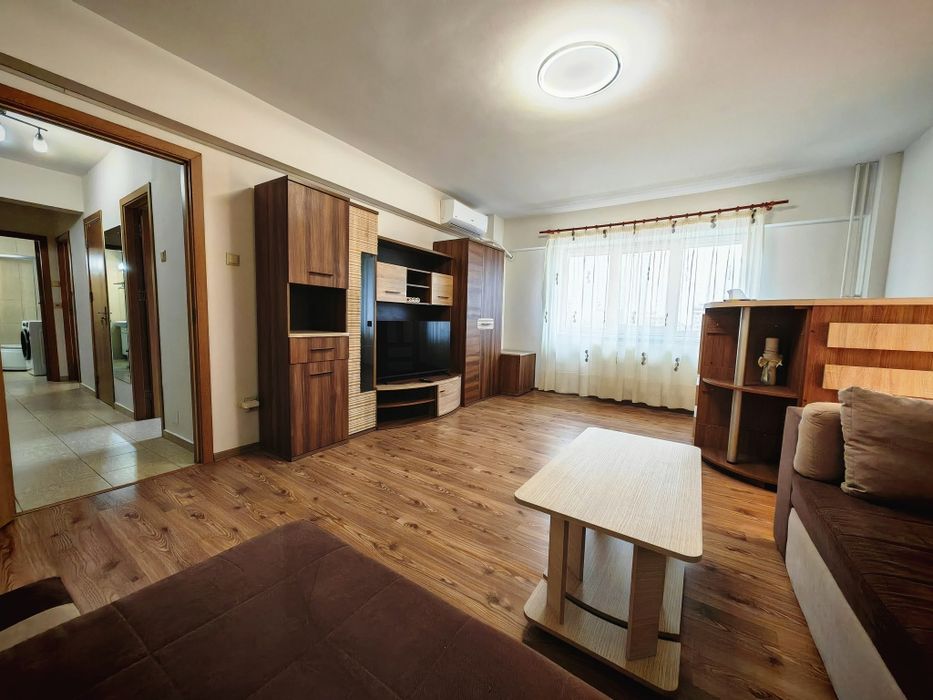 Închiriez apartament 2 camere ultracentral