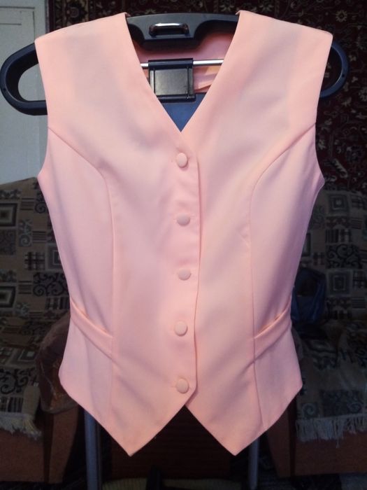 Продам подростковый костюм