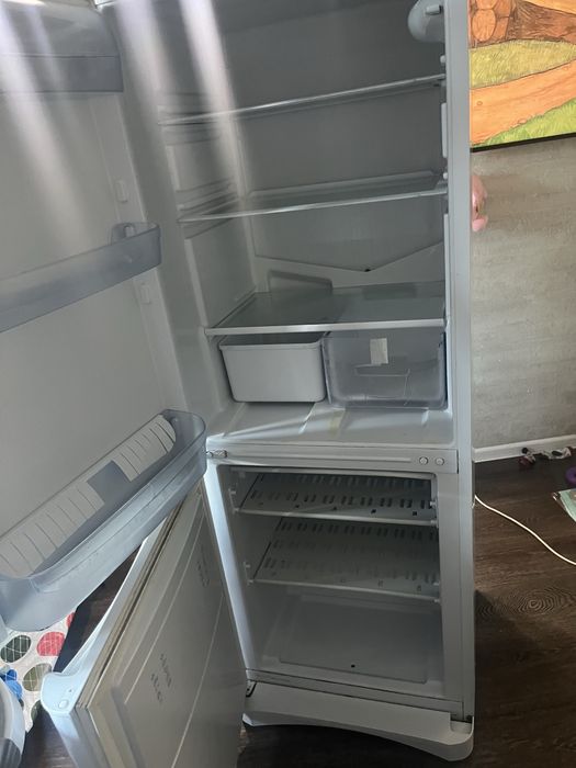 Холодильник продам