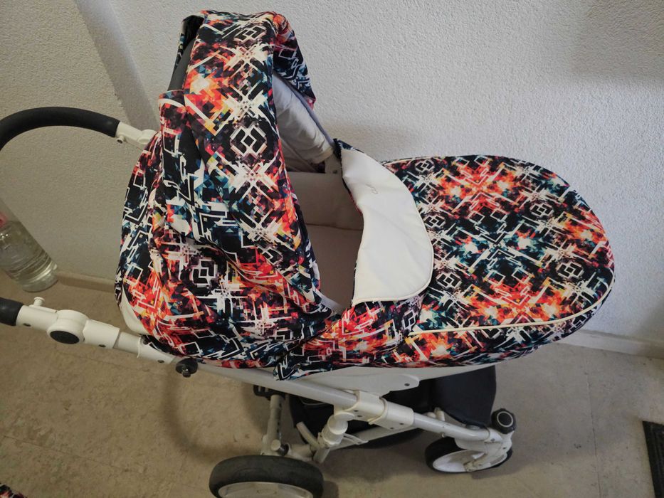 Бебешка количка BEXA Cube 2 в 1