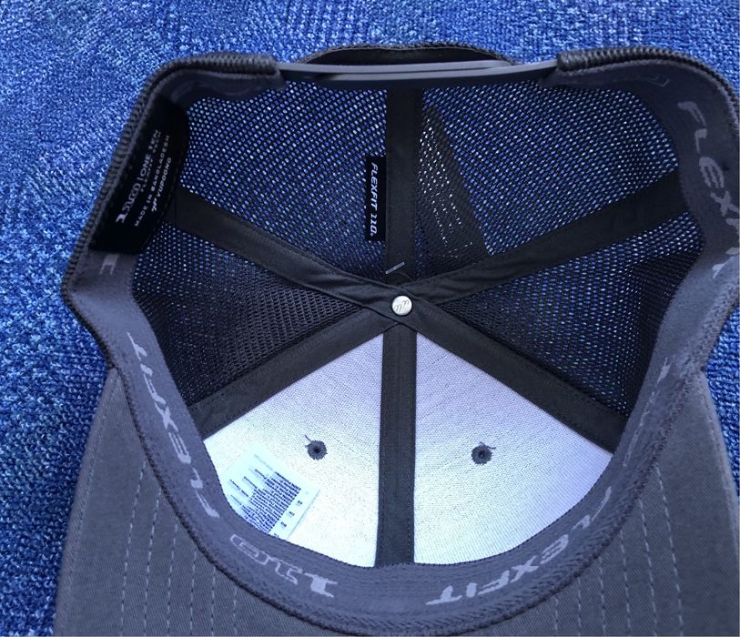 Flexfit Cap страхотни шапки -  L/XL