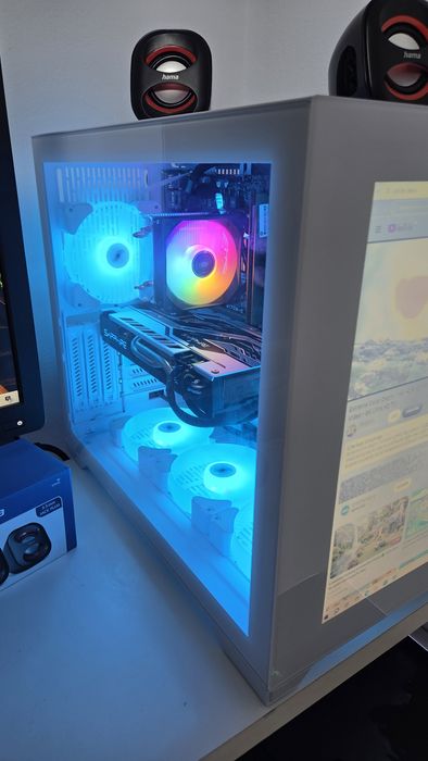 PC Gaming cu Display în Carcasă – i7 6700K • 16GB RAM • RX 570 4GB • Pachet Complet
Vând PC Gaming