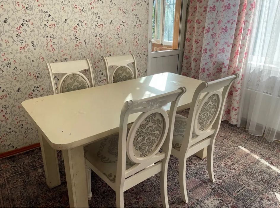 Диван стол стуля кухонный гарнитур