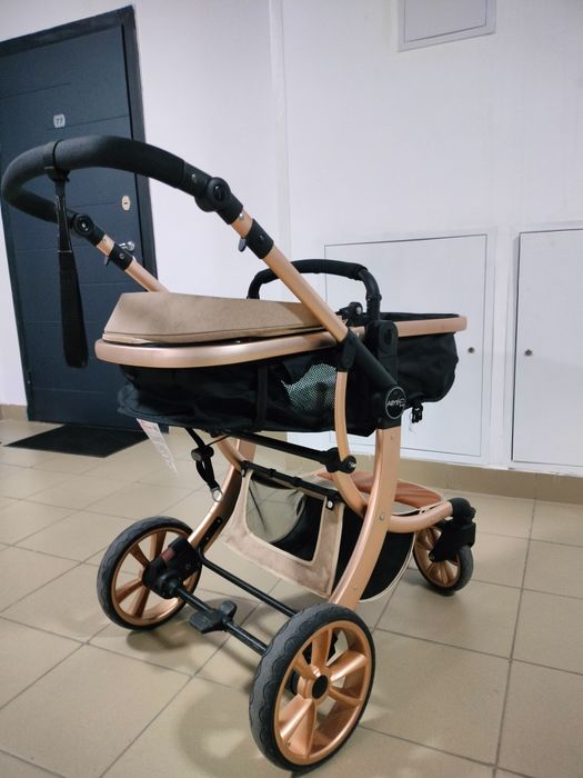 Продам отличную коляску (до трёх лет)