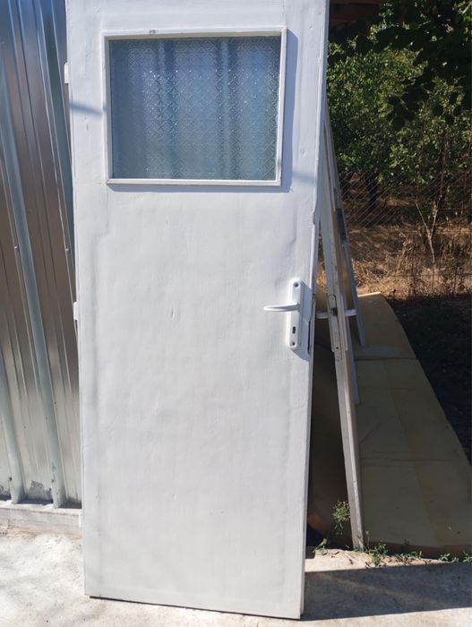 Интериорни врати