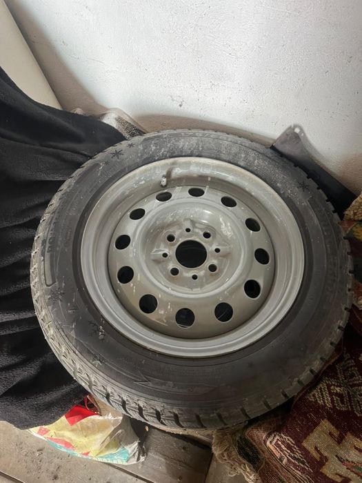 Продам шины с дисками r14 зима
