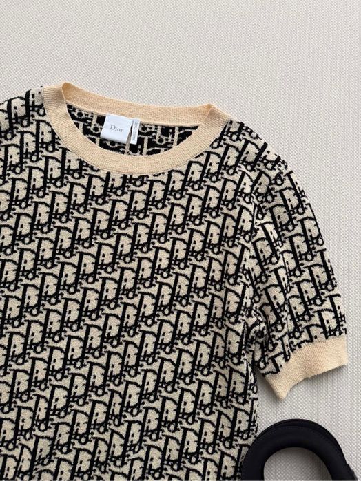 Tricou Dior , calitate premium , pe comanda , nou , M
