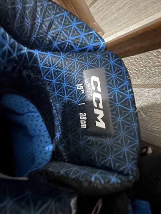 Хоккейные краги/перчатки CCM JETSPEED FT8