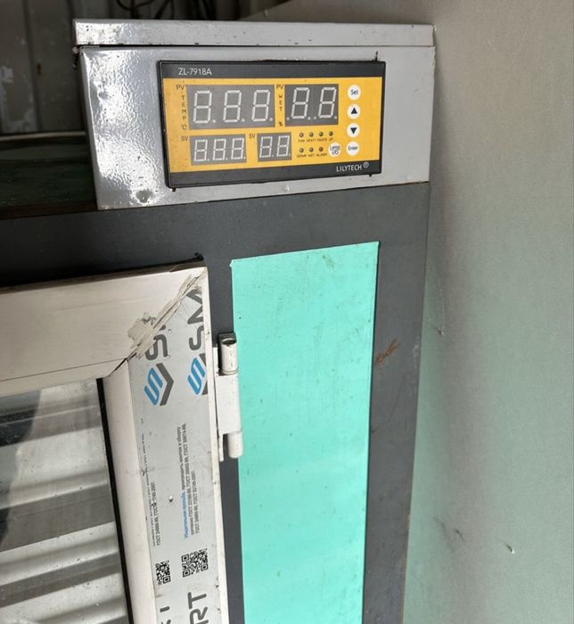 Продам инкубатор для перепелок