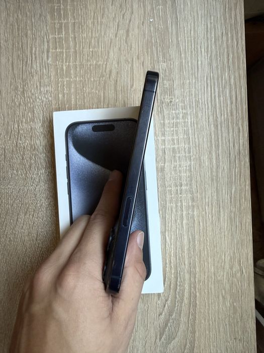 Iphone 15 pro 85% батерия